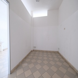 Negozio in affitto a Villa Estense