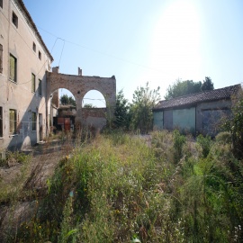 Rustico con terreno in vendita a VIlla Estense
