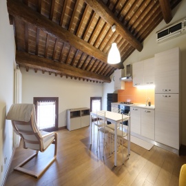 Loft centro este arredato in affitto